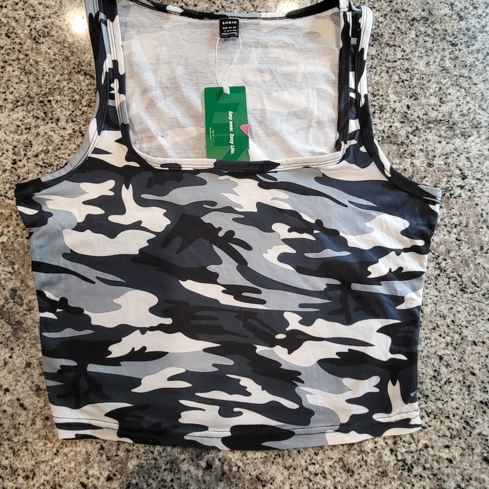 SHEIN Black and Gray Camouflage Crop Top